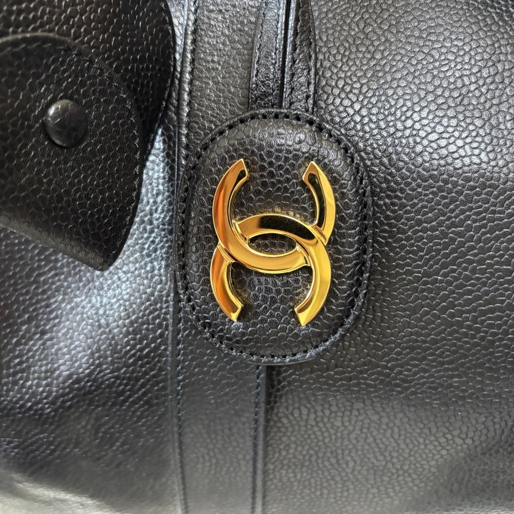 Authentic Vintage Chanel Black Caviar Leather Duffle Travel Bag 24K Gold Rare - Picture 3 of 16
